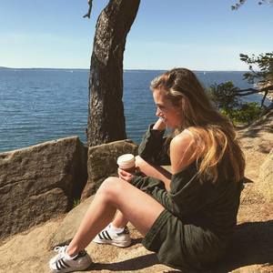 Meet your Posher, Natalie